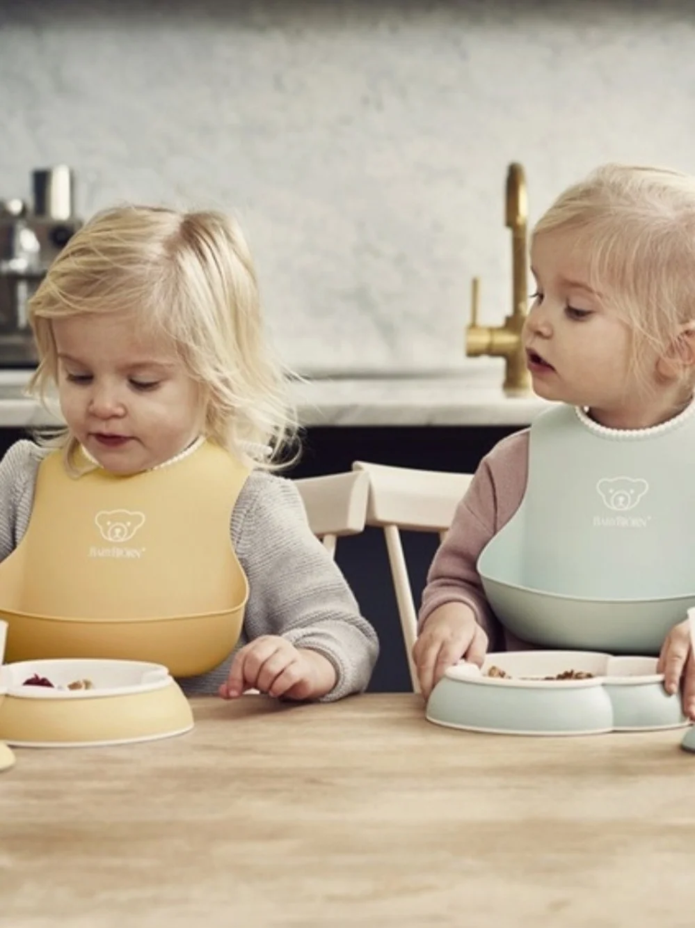 BabyBjörn Small Baby Bib (2-Pack) in Powder Yellow / Powder Green